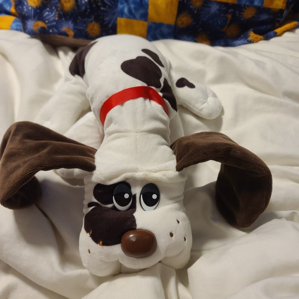 Basic Fun Large Pound Puppies 2021 15” Puppy Dog Plush Brown White